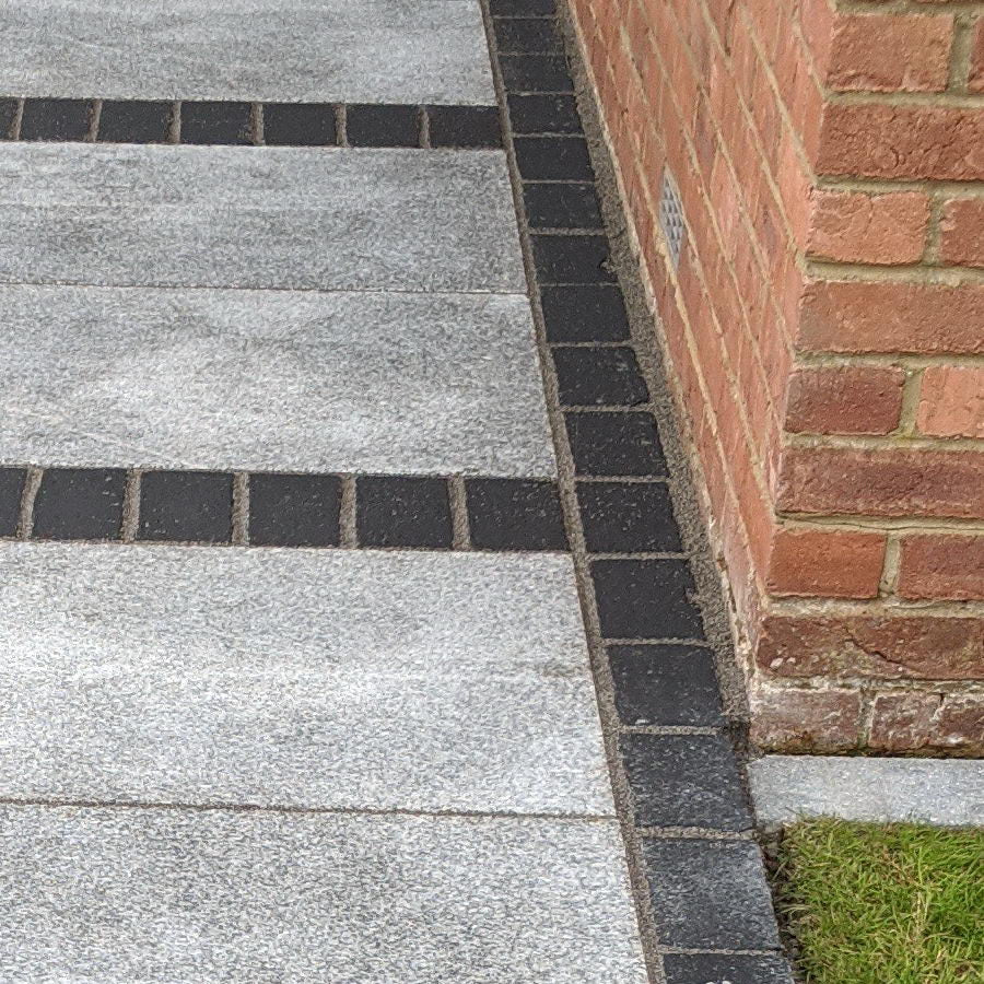 Kadapha Block Paving, Black Limestone Setts & Cobbles 200x100x50 £47.27/m2 - Image 3