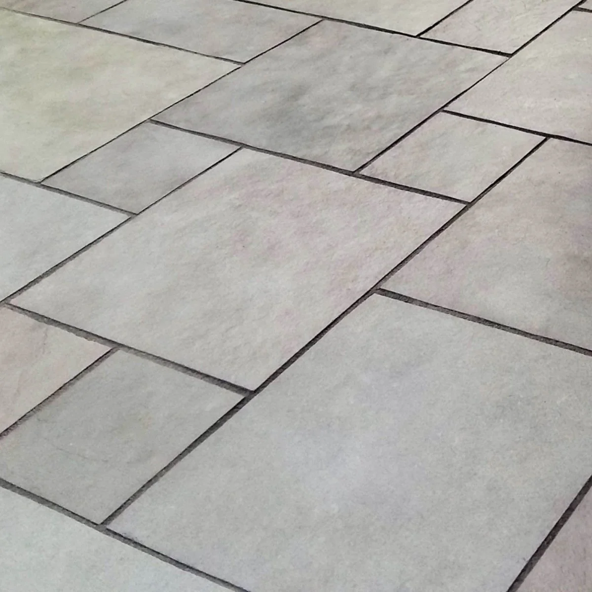 Dove Grey Limestone Paving Patio Packs, Sawn Edge 22 Cal. £23.49/m2 - Image 3