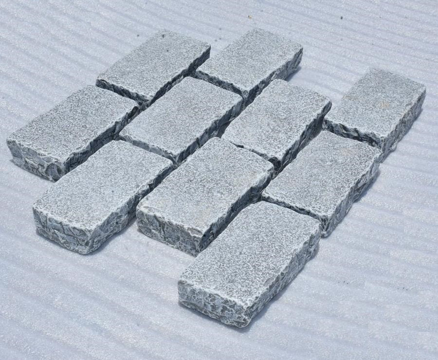 Tandur Grey Limestone Setts & Cobbles 200 x 100 x 50 £42.69/m2 - Image 5