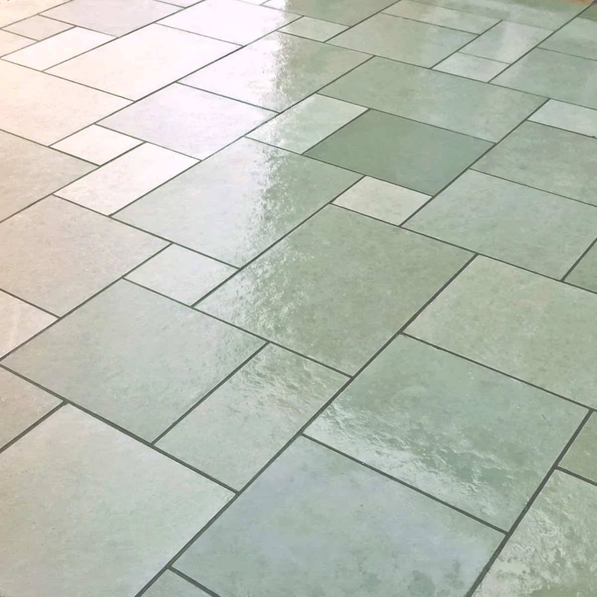 Kota Blue Limestone Paving Patio Packs, Sawn Edge 22mm Cal. £23.29/m2 - Image 6