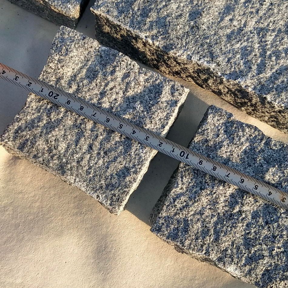 Granite Cobbles Setts Cropped, Mid Grey Blue Grey 100 x 100 x 50mm £39.99/m2 - Image 3