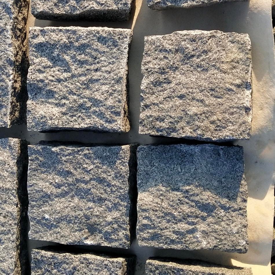 Granite Cobbles Setts Cropped, Mid Grey Blue Grey 100 x 100 x 50mm £39.99/m2 - Image 4