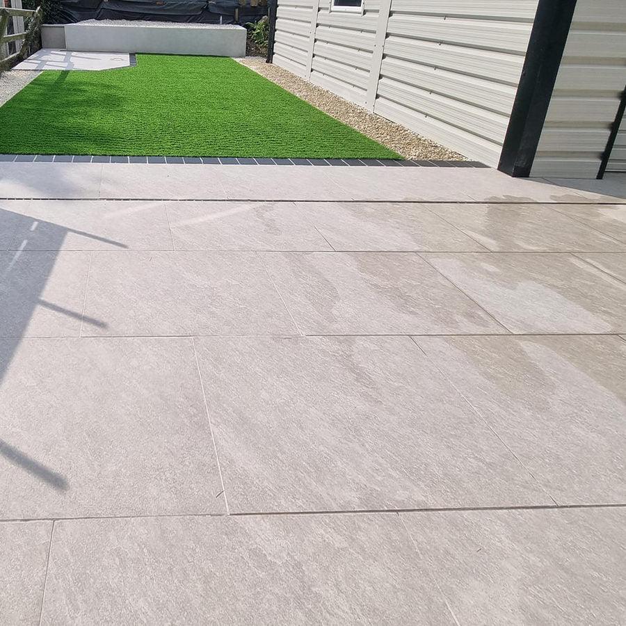 Quartz Grey Porcelain Paving Slabs 900x600x20 £20.00/m2 - Image 3