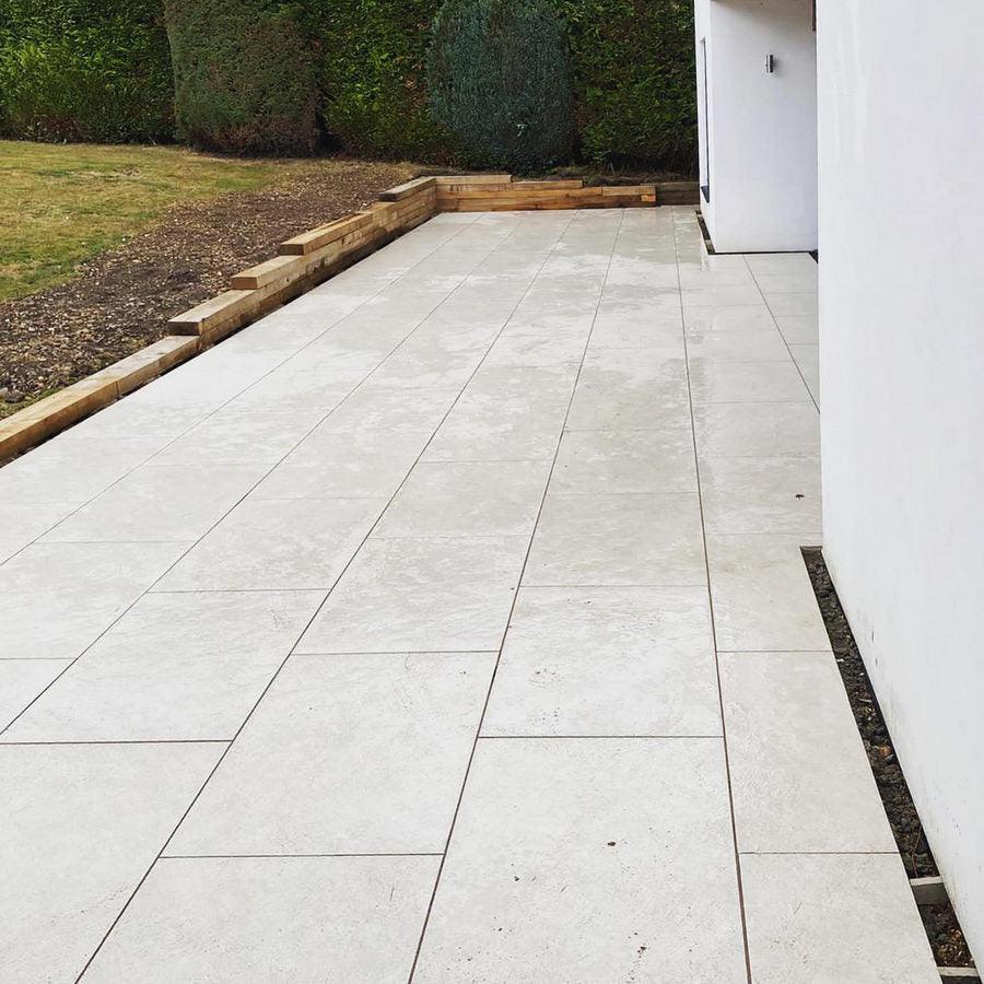 Quartz White Porcelain Paving Slabs 900x600x20mm £20.89/m2 - Image 2