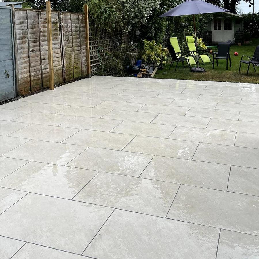 Quartz White Porcelain Paving Slabs 900x600x20mm £20.89/m2 - Image 3