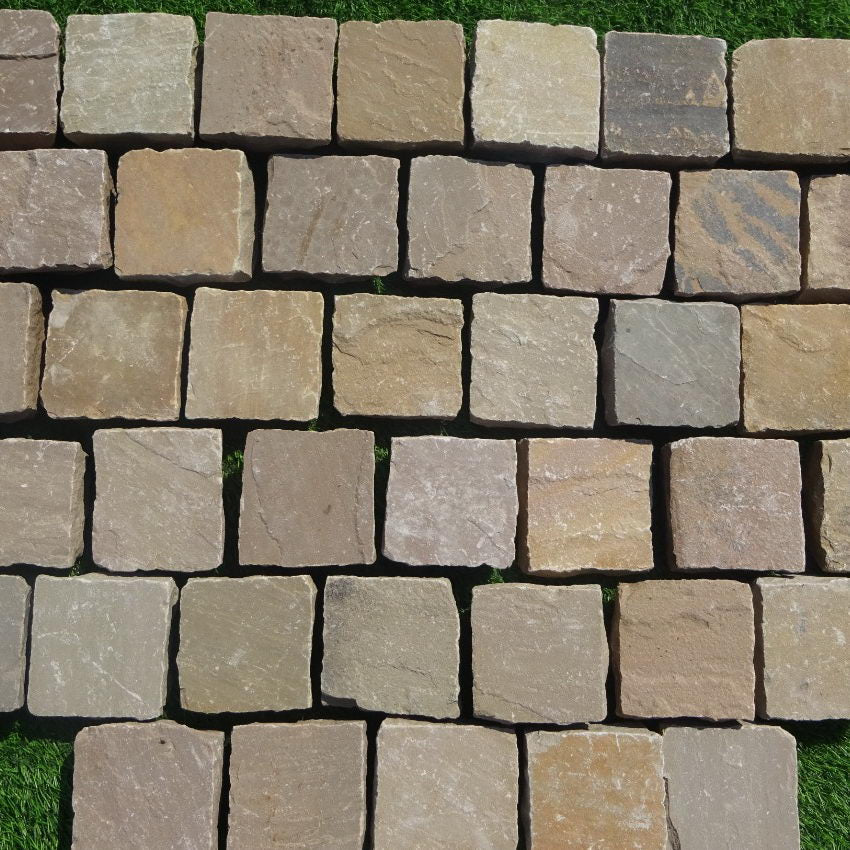 Raj Green Indian Sandstone Setts & Cobbles 100 x 100 x 50mm, £44.69/m2 - Image 3