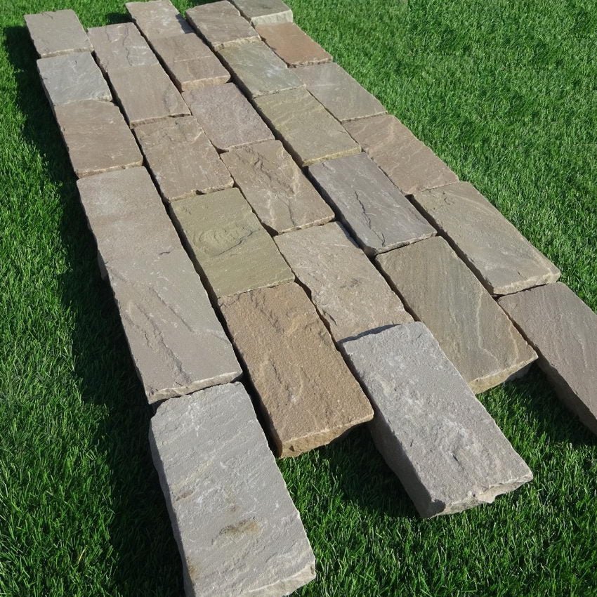 Raj Green Indian Sandstone Setts & Cobbles 200 x 100 x 50mm, £44.69/m2 - Image 4