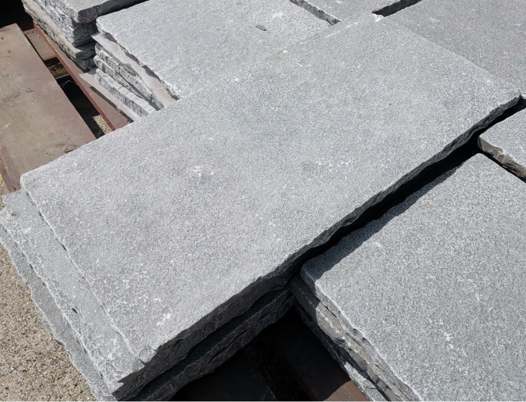 Tandur Grey Limestone Handcut & Tumbled 900x600 22mm Cal. £27.89/m2 - Image 3